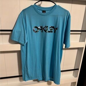 Men’s Oakley Hydrolix Tee Size Medium